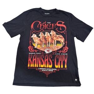 Official Kansas City Chiefs Tee Wolfpack Vintage Graphic‎ Tee